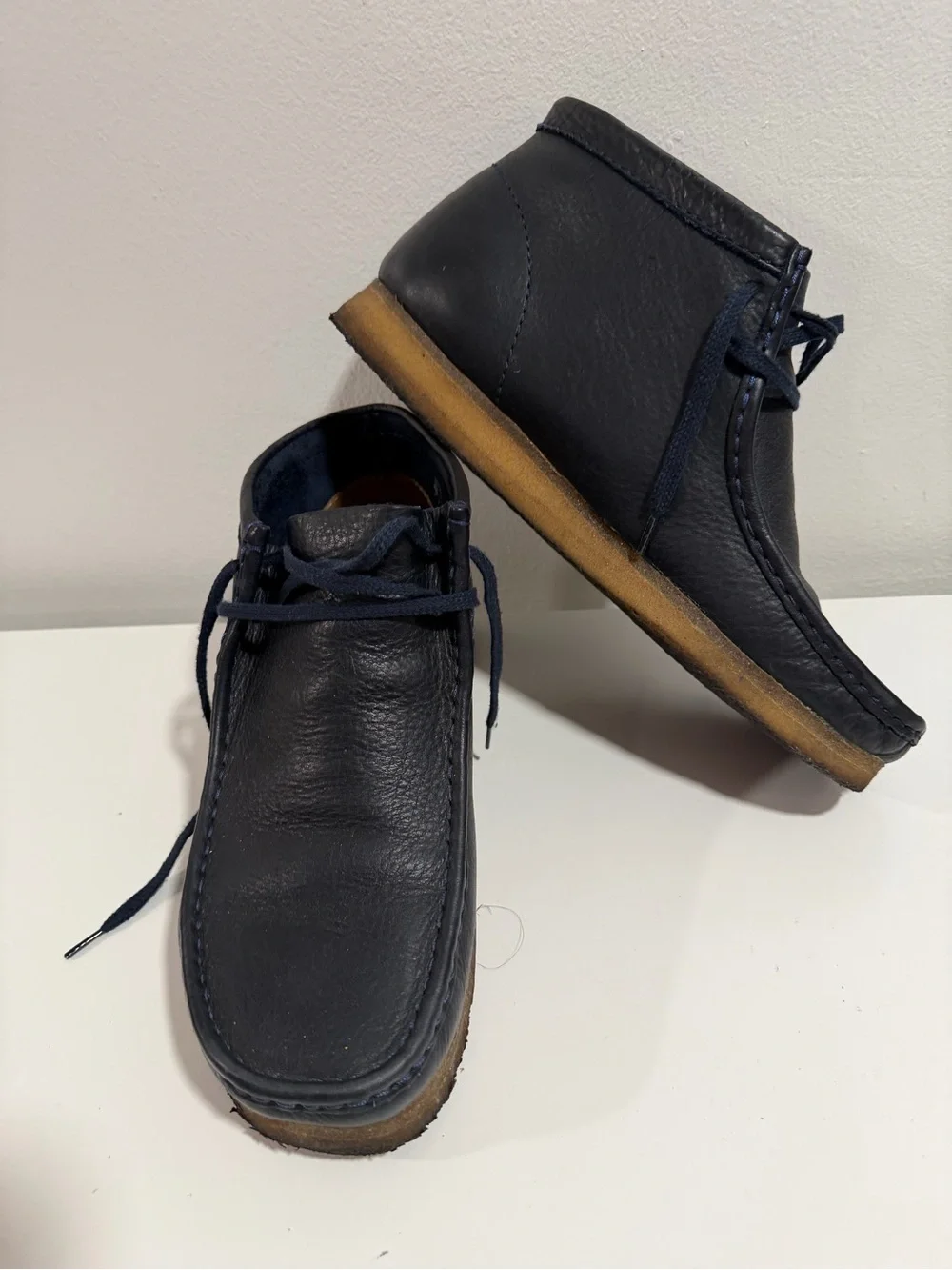 Men's Navy Leather clarks Wallabee Boots